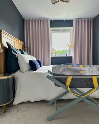 WoolNest Moses Basket & Stone Teal Stand - Summer Dash - Mokee